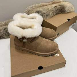 Picture of UGG Shoes _SKUUGGsz35-40XX080319849